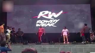 Vijay devarakonda superb dance on stage performance | rowdy wear lcostume of Vijay devarakonda|rowdy