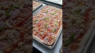 Pizzas, para la "U.E.E.N.B Maracay" colegio de sordos #pan #panaderia #pizzas #sordos #food #comida