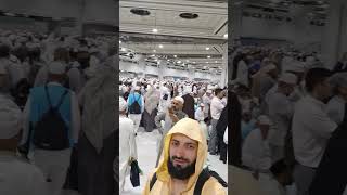 За спиной Кааба #travel #shorts #makkah #kaaba #مكة #кааба #мекка #саудовскаяаравия #mountains