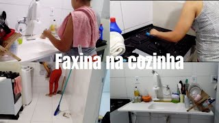 VOLTEI!!!! FAXINA PESADA NA COZINHA, ESTAVA UM CAOS.