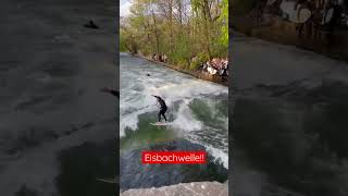 MUST SEE IN MUNICH!! 🏄‍♂️🏄‍♀️ #travel #munich #eisbachwalle #germany #germanytravel #reels