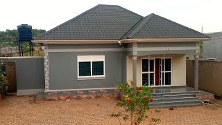 HOUSE FOR SALE IN GAYAZA AT 200M 2 BEDROOMS