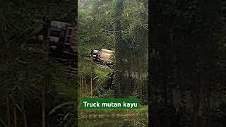 truck #muatan #kayu#shortvideo