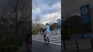 how clean was this🥶 #smooth #viral #wheelie #shorts