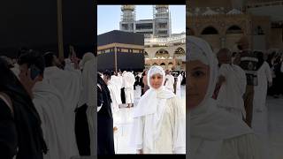 Hina Khan beautiful Umrah pictures #hinakhan#umrah#indianactor#madina#trending#viral#yt#akshra