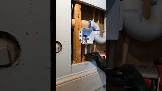 Adding an ice maker box in garage 🧊💦 #plumbing #plumber #shorts