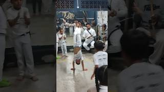 alguns movimentos 👆👆👆👆#capoeira #capoeiramovies #shortsvideo #shorts_