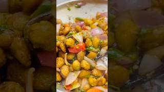 Soya chilli recipe😋👌#soyabean #streetfood #mouthwatering #shorts #trending #foryou #odia