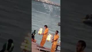 RESHIKESH LIVE MORNING AARTI ❤🤩|| reshikesh live evening aarti ❤🕉#shorts #trending 🔥#reshikesh