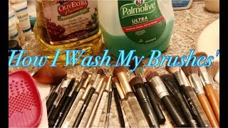 How I Deep Clean And moisturize My makeup 💄 Brushes! /natural Roxxy