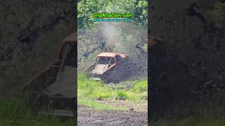 Bogging 101 #GripNripClips #mudbog #trucks #mudding #mudtrucks