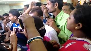 spiceJet and angry passengers 17/08/2015