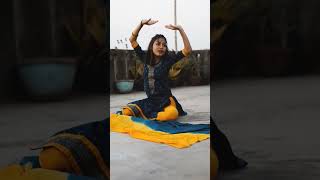 Aao Na 💙✨|| Sitting Dance || BIDIPTA DUTTA #youtube #youtubeshorts #trending #dance #viral #shorts