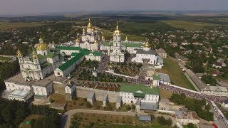 Вход Крестного хода в Почаев 2018