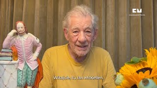 TEATR W KINIE • Ian McKellen zaprasza polskich widzów na swojego „Hamleta” Shakespeare’a