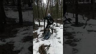 весь лес пришол посмотреть)) #мото #enduro #snoskoles #rider #эндуро #bike #moto