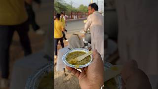 वृन्दावन मे ब्रिज वासियो के हाथ का प्रसाद 🤤| #shorts #vrindavan