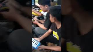 Mainin Pianika di Kabin Bus #shorts #busmania #teloletbasuri