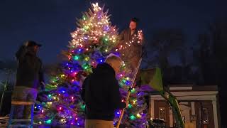 Decorating the Courthouse Christmas Tree