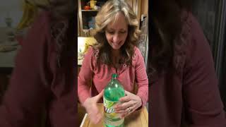 Great tip about keeping soda fresh!! #cooking #food #tips #cookingtips #momtips #foodtips