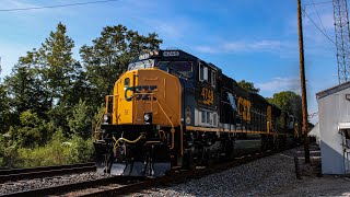 CSX SD70MAC 4748 leads CSX M693 at Chesnee