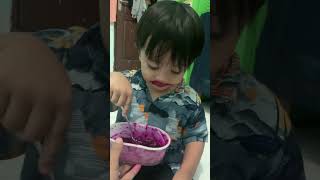 Adek mukbang buah naga enak #shorts #funny #shortsviral #anaklucu #funnyvideo #makan #buahnaga