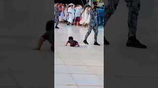 preview الطفل المسجد الحرم المكي رايح جدآ #please #subscribe #viral #short #viralvideo #li