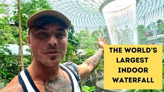 THE MOST LUXURIOUS AIRPORT EVER!!! 🇸🇬😳