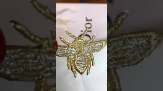 Dior pin bee