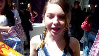 Sammi Hanratty-loves-Daddy-Cakes-brand.AVI