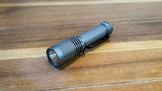 Acebeam Tac AA tactical EDC flashlight review | Is this the perfect bugout bag flashlight?