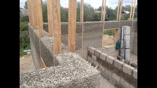 Поднимаю второй этаж опилкобетон плюс керамзитоблок !!!  I 'm raising the second floor sawdust  !!!