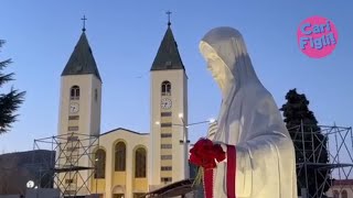 Sono iniziati i lavori davanti la chiesa di Medjugorje (allestimento Presepe a grandezza naturale)