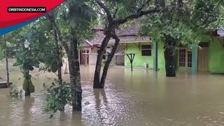 BANJIR PANDEGLANG MEMUTUS AKSES JALAN KE SEJUMLAH DESA