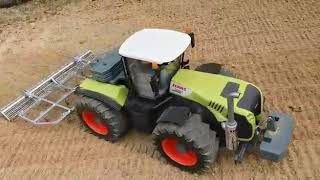 Rc Traktor Claas Xerion 5000 mit Grubber