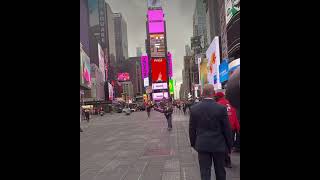 😱Billionaire - Bill Gates Goes Incognito: A Surprising Encounter in Times Square #billgates #shorts