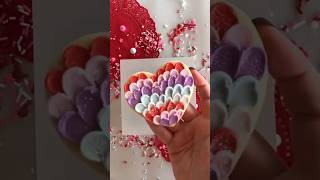 Decorating valentine heart cookie with royal icing. #decoratedcookies #cookies #cookiedecorating