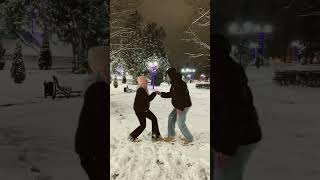 У нас наконец-то снег #shortsvideo #dancevideo #short