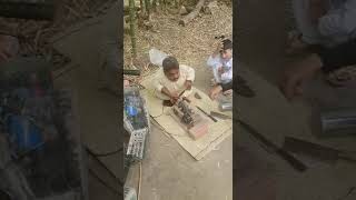 Watch the full video of the disabled servant working and be sure to subscribe to the channel. Thnx