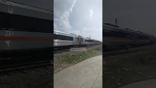 lokomotif cc201 83 07 si bader ka sawunggalih #video #keretaapi #shortvideo #train