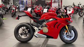 The 2020 Ducati Panigale V4S! SO HOT!