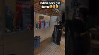 Indian Ice cream vendor ❤️❤️❤️ sexy girl dance