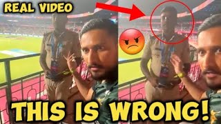 police Stops Pakistani Fans from Saying "Pakistan Zindabad"...😡 | Real Video