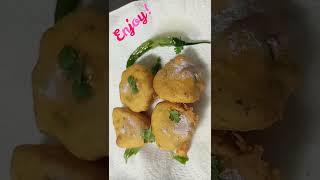 Barish mein Egg Pakora in different style | How to make Egg Pakora | #shorts #shortfeed #foodie #egg