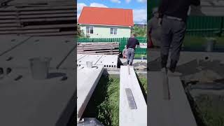 Завезли плиты перекрытия цоколя 🏡