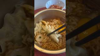 Ramen w/ dumpling & rice cake #shorts