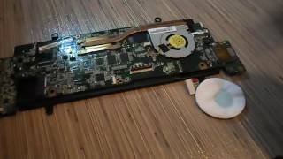 How to dissasembly Toshiba Chromebook C30 and change thermal pasta