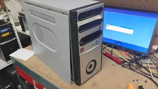 Ordenador RETRO, PC antiguo con WINDOWS XP