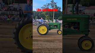 #antique #antiquetractor #johndeere ##pulling #farmer #farming #fair #oldschool #fyp #tractorpulling