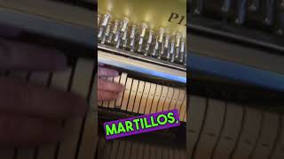 🟠🎹¿Alguna vez has visto las tripas de un piano acústico de pared? ￼￼